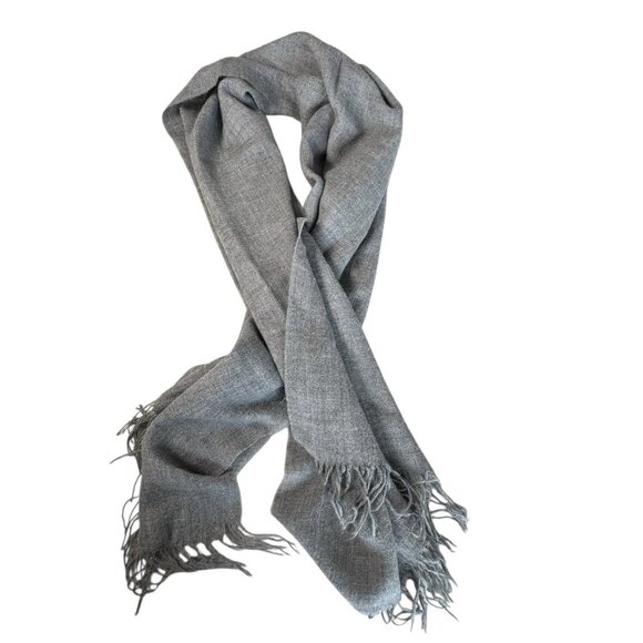 TUMI 100% Baby Alpaca Scarf Gray Fringe Made in Peru Luxury Soft Wrap - Picture 1 of 6